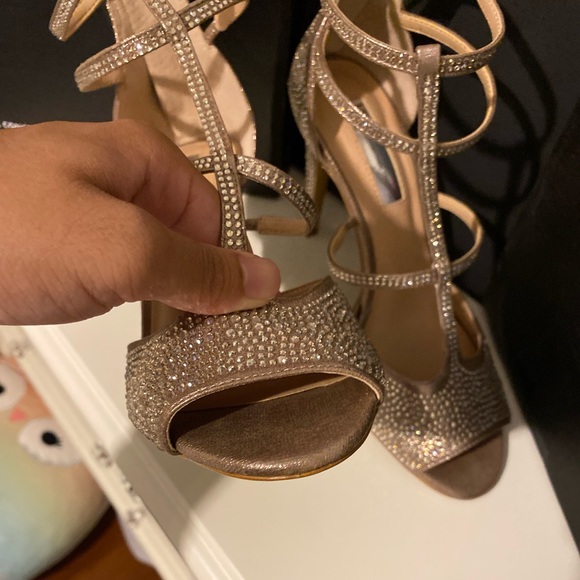 Inc gemstone open-toed heels - Picture 3 of 9